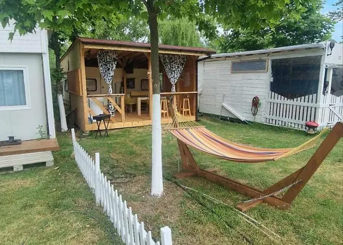 אתר קמפינג каравана амалтея